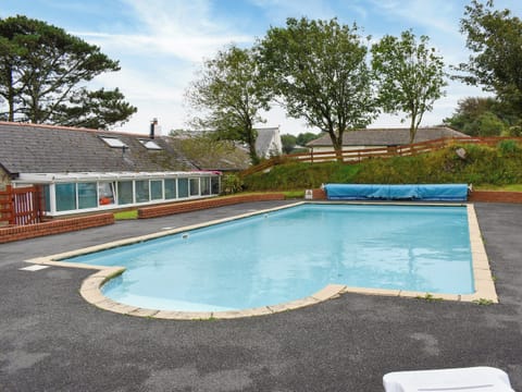 Swimming pool | Ivory Cottage, Woolacombe
