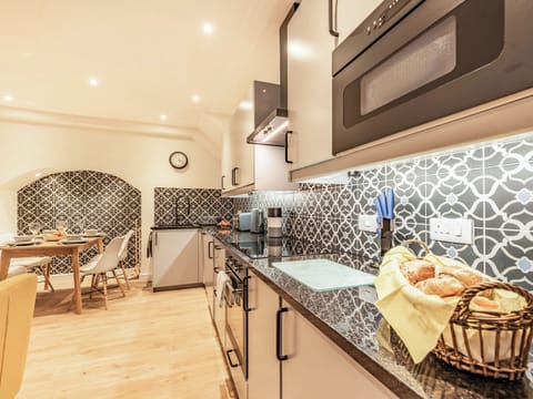 Kitchen area | Ocean Waves, Tenby