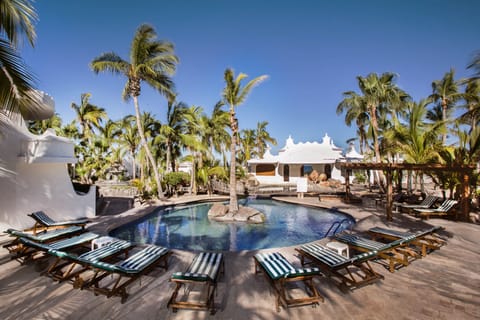 Outdoor pool, pool umbrellas