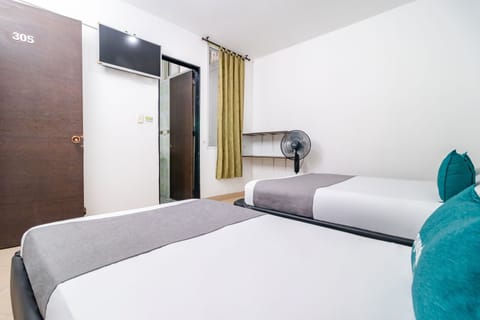 Standard Triple Room | Hypo-allergenic bedding, free WiFi, bed sheets