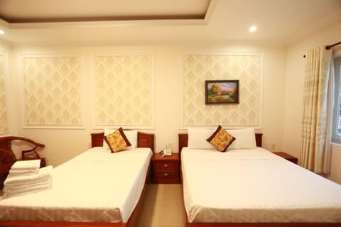 Triple Room | Free WiFi, bed sheets