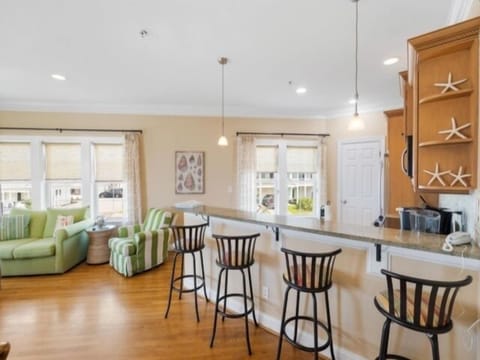 Townhome, 2 Bedrooms | Private kitchen | Fridge, oven, stovetop, coffee/tea maker