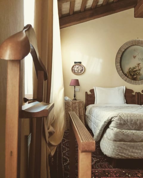 Suite | Premium bedding, down comforters, in-room safe, desk