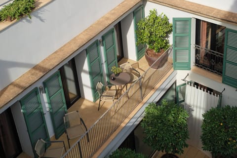 Suite, Courtyard View | Terrace/patio