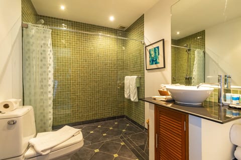 2 Bedroom Andaman Suite | Bathroom | Shower, hair dryer, bathrobes, slippers