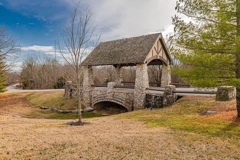 side view of Main entrance bridge to Stonebridge community