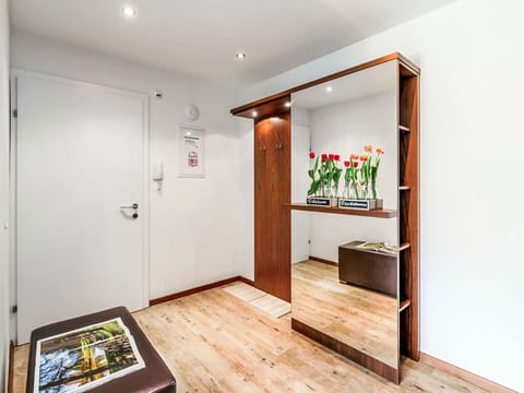 Cabinetry, Plant, Flowerpot, Houseplant, Building, Wood, Door, Flooring, Interior Design, Floor