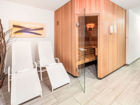 Property, Building, Cabinetry, Wood, Interior Design, House, Flooring, Floor, Hall, Hardwood