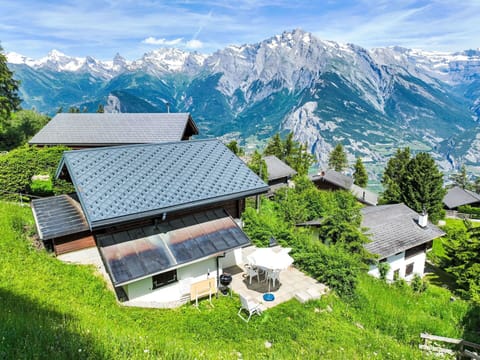 Cloud, Plant, Mountain, Sky, Property, Building, Window, Natural Landscape, Highland, Slope