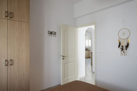 Apartment | 3 bedrooms, iron/ironing board, travel crib, free WiFi