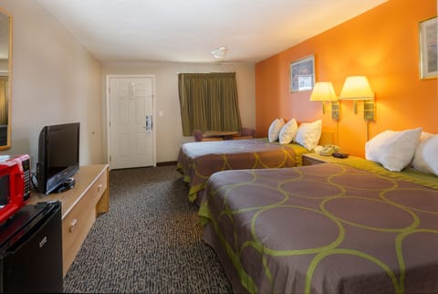 Standard Room, 2 Queen Beds | Iron/ironing board, free WiFi, bed sheets