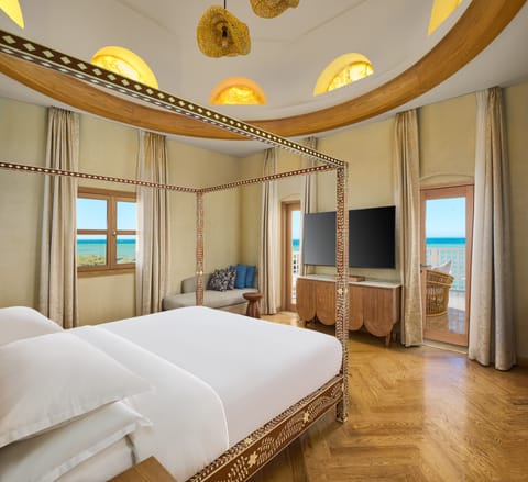 Presidential Suite, 3 Bedrooms, Beachfront | In-room safe, desk, laptop workspace, blackout drapes