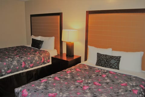 Standard Room, 2 Queen Beds | Desk, free WiFi