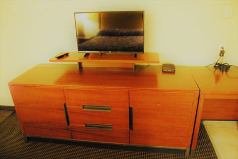 Standard Room | Desk, free WiFi