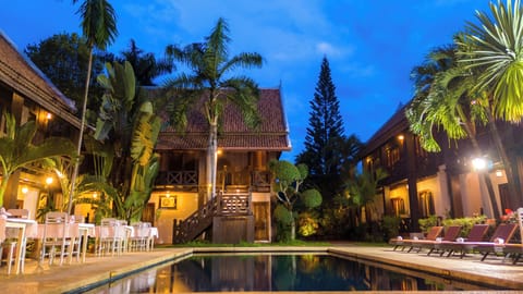 Outdoor pool, sun loungers