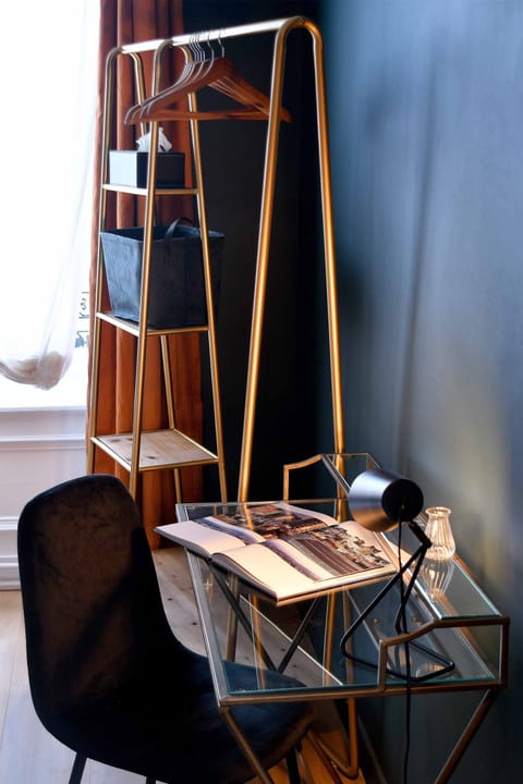 Individually decorated, individually furnished, desk, free WiFi