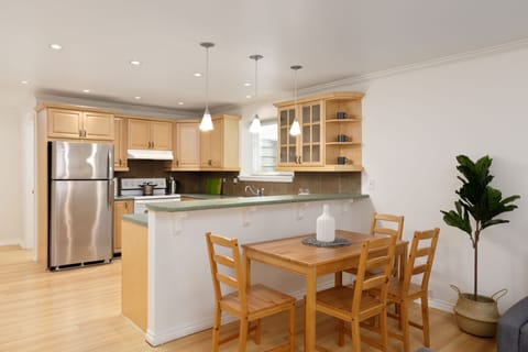 Exclusive House | Private kitchen | Full-size fridge, microwave, oven, stovetop