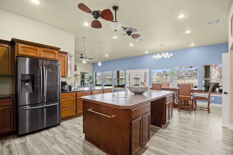 HUGE Family Kitchen : Open to living, entry, dining, patio and views!