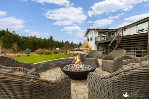 outdoor fire pit