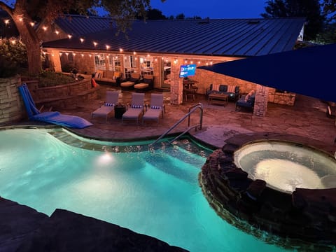 Back from the lake/river? Continue the fun in your secluded pool. No pool hours.