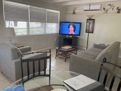 Large 2 Bedrooms, 2 Bath, Kitchen | Living area | 42-inch flat-screen TV with cable channels, TV