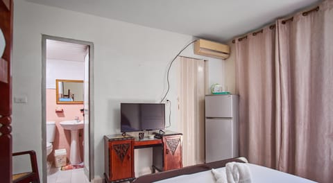 Family Room | Minibar, WiFi, bed sheets