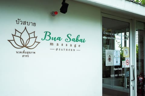 Aromatherapy, hot stone massages, deep-tissue massages, Thai massages