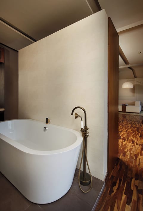 Suite | Bathroom | Separate tub and shower, hair dryer, bathrobes, slippers