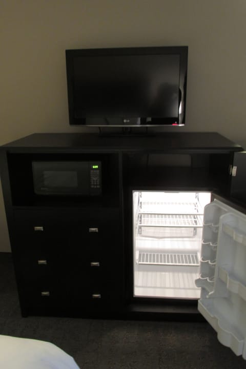 Standard Double Room | Mini-refrigerator