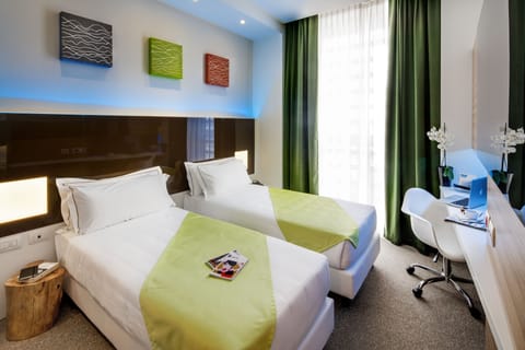 Standard Room, 2 Twin Beds | View from room