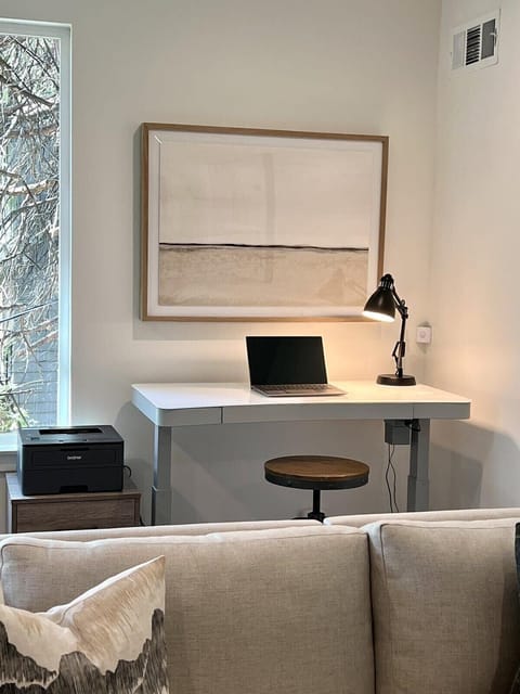 Middle Level | Game Room- Workstation with laser printer