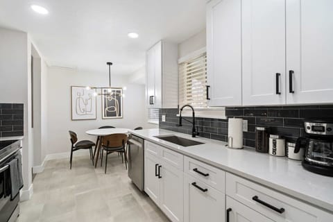 Gather and cook together with ease