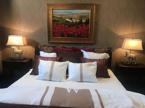 Luxury Suite, 1 Bedroom | Premium bedding, pillowtop beds, individually decorated