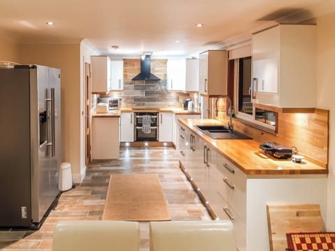 Kitchen | Hilbre, Inverarary