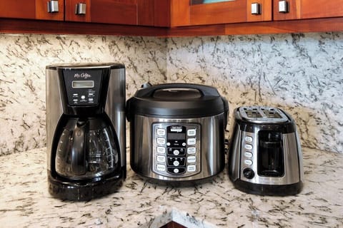 Pili Mai 12L Countertop Appliances