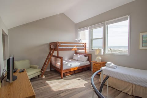 Condo, Multiple Beds, Kitchen, Ocean View | 2 bedrooms, free WiFi