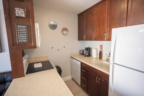Family Condo | Private kitchen | Toaster, blender, cleaning supplies, ice maker