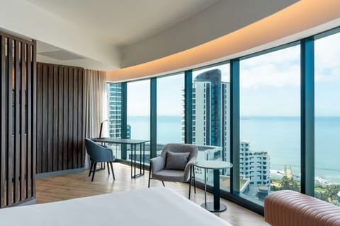 Junior Suite, Sea View | Minibar, in-room safe, desk, laptop workspace