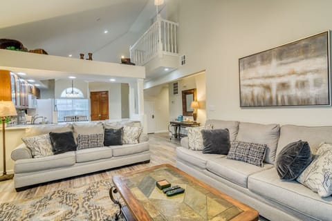 Spacious penthouse condo with loft