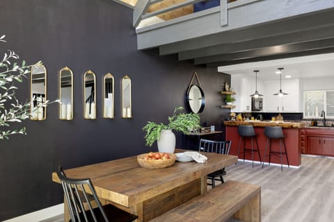 Large dining table with plenty of room for everyone.