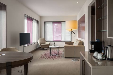 In-room safe, desk, blackout drapes, soundproofing