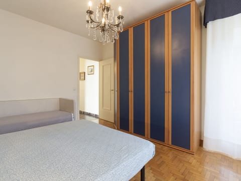 Property, Furniture, Building, Comfort, Wood, Lighting, Interior Design, House, Bed