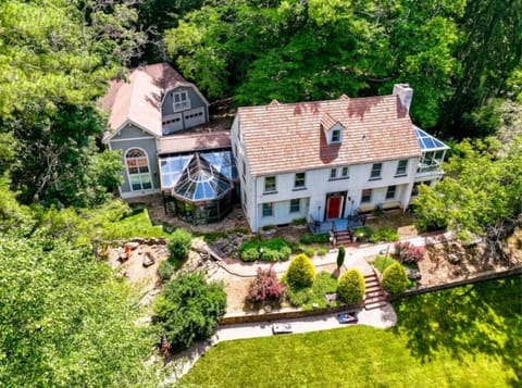 7400 sq ft. on Biltmore Lake