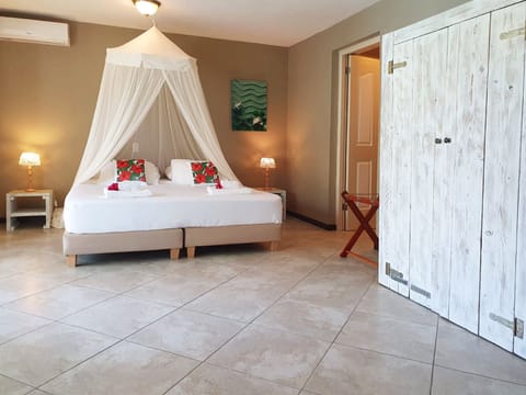 Superior Double Room, Private Bathroom, Pool View | 1 bedroom, Select Comfort beds, in-room safe, iron/ironing board