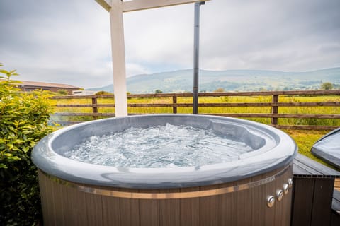 Chalet, Private Bathroom | Outdoor spa tub