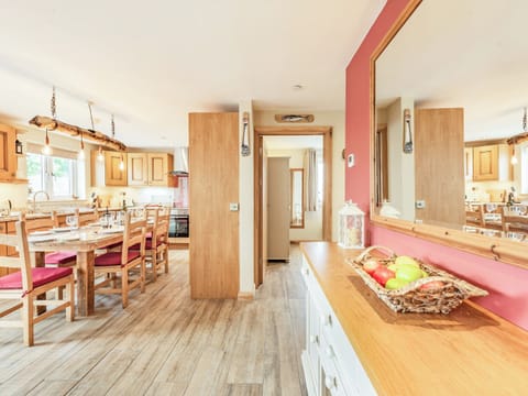 Open plan living space | Bwthyn Y Bwlch, St Davids