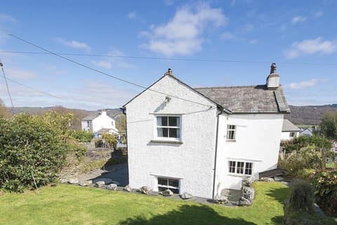 Beckside cottage coniston rear