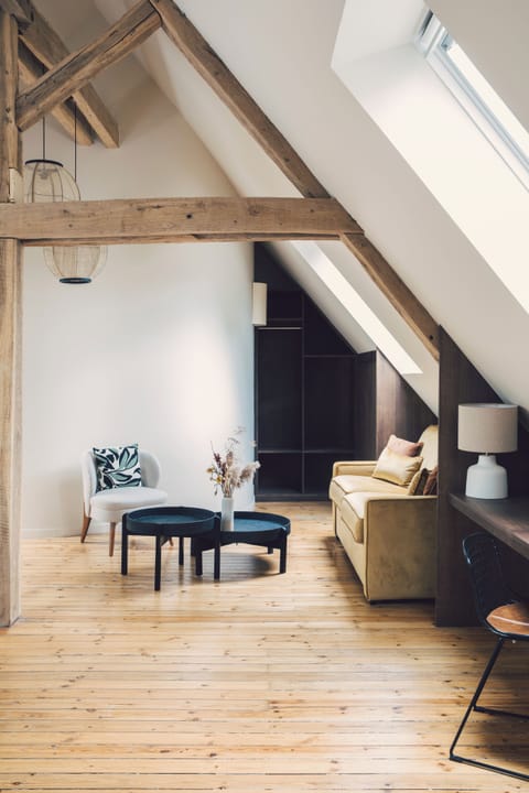 Deluxe Room | Egyptian cotton sheets, premium bedding, memory foam beds