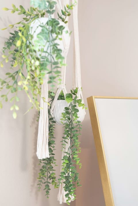 Welcome to the Colorado Wildflower room! This queen-sized bed makes you feel like you are sleeping on a cloud. Enjoy the clean, high-quality cotton sheets for the perfect night's sleep.