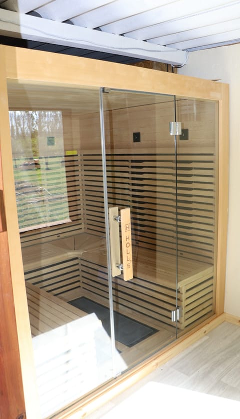 Sauna, spa tub, deep-tissue massages, massages